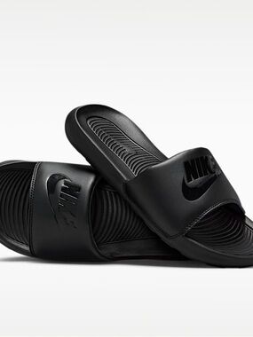 Nike Black Men's Slide Sandals with Textured Footbed